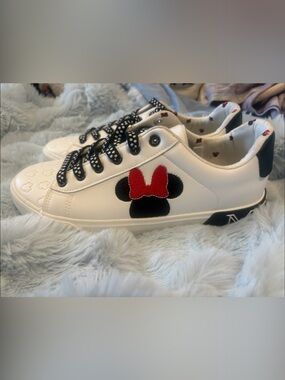 Mi Kids White Sneakers with Black and Red Minnie Detail